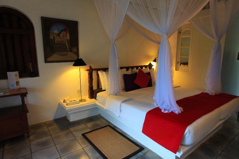 Club Villa Bentota Exterior photo