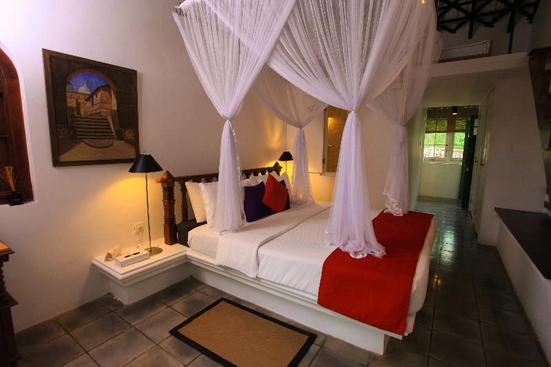 Club Villa Bentota Exterior photo
