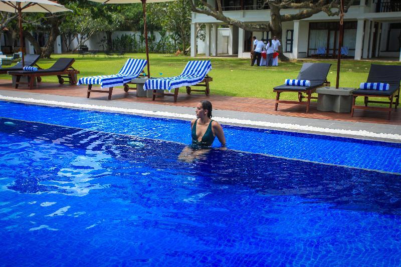 Club Villa Bentota Exterior photo