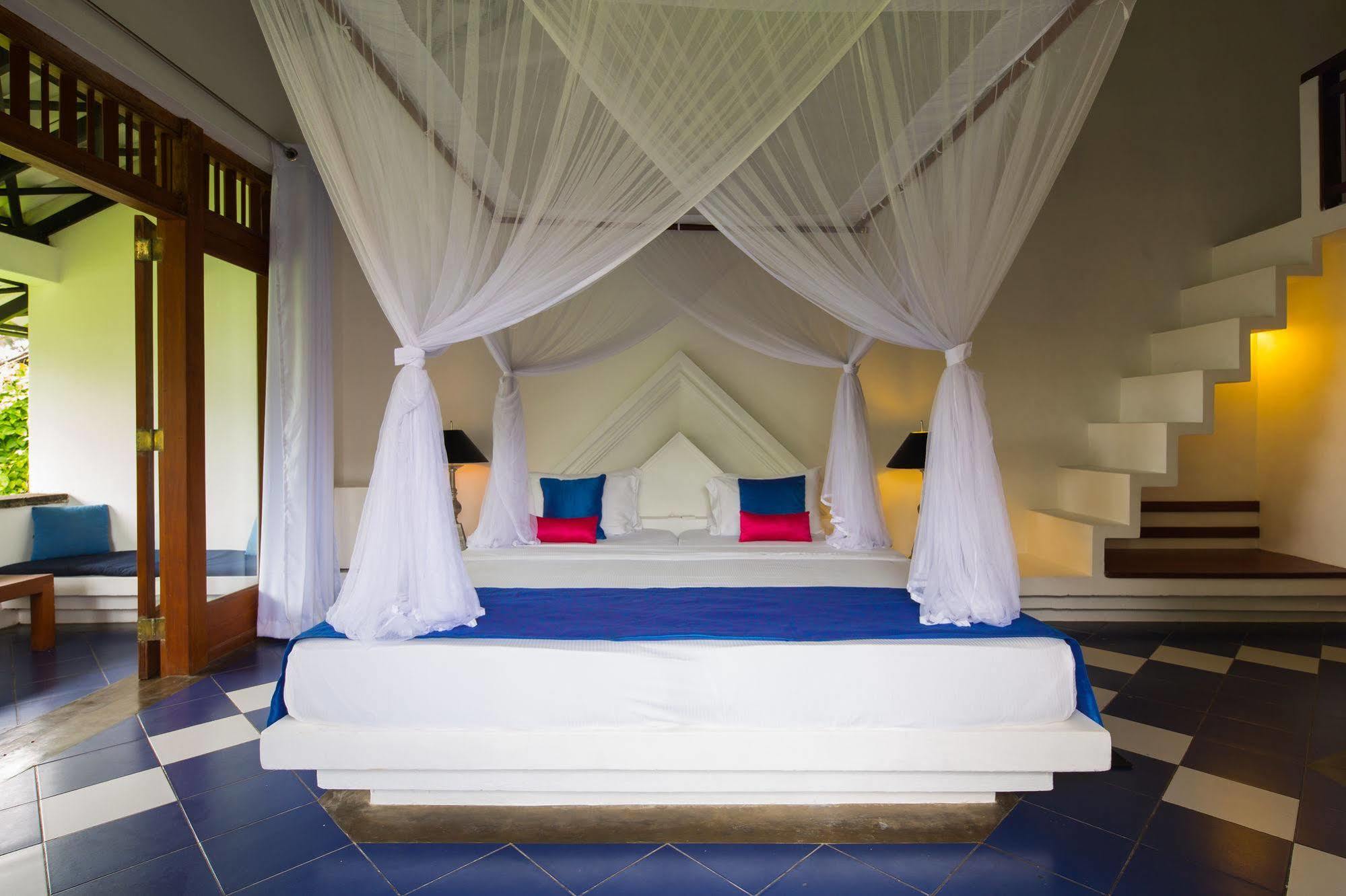 Club Villa Bentota Exterior photo